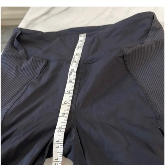 Lululemon Gloss Trim Run Super High-Rise Crop - Picture 6 of 8